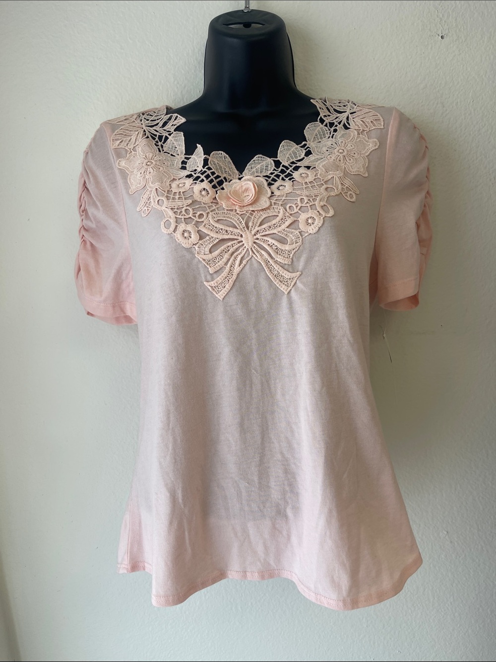 Andrea Jovine Pale Pink Lace-Trim Short Sleeve Blouse
